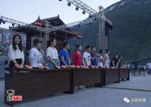 古城吃瓜群众,揭秘民间热点背后的故事